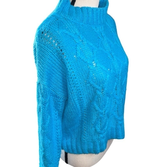 HOOKED UP Acrylic Cable Knit Sweater size M Aqua Blue Chunky Pre-Owned Great - Picture 5 of 11